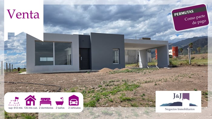 Vendo casa en Villa Aguadita a metros del ingreso image