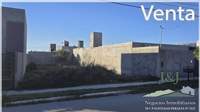 Vendo terreno en Barrio Solares del Norte image